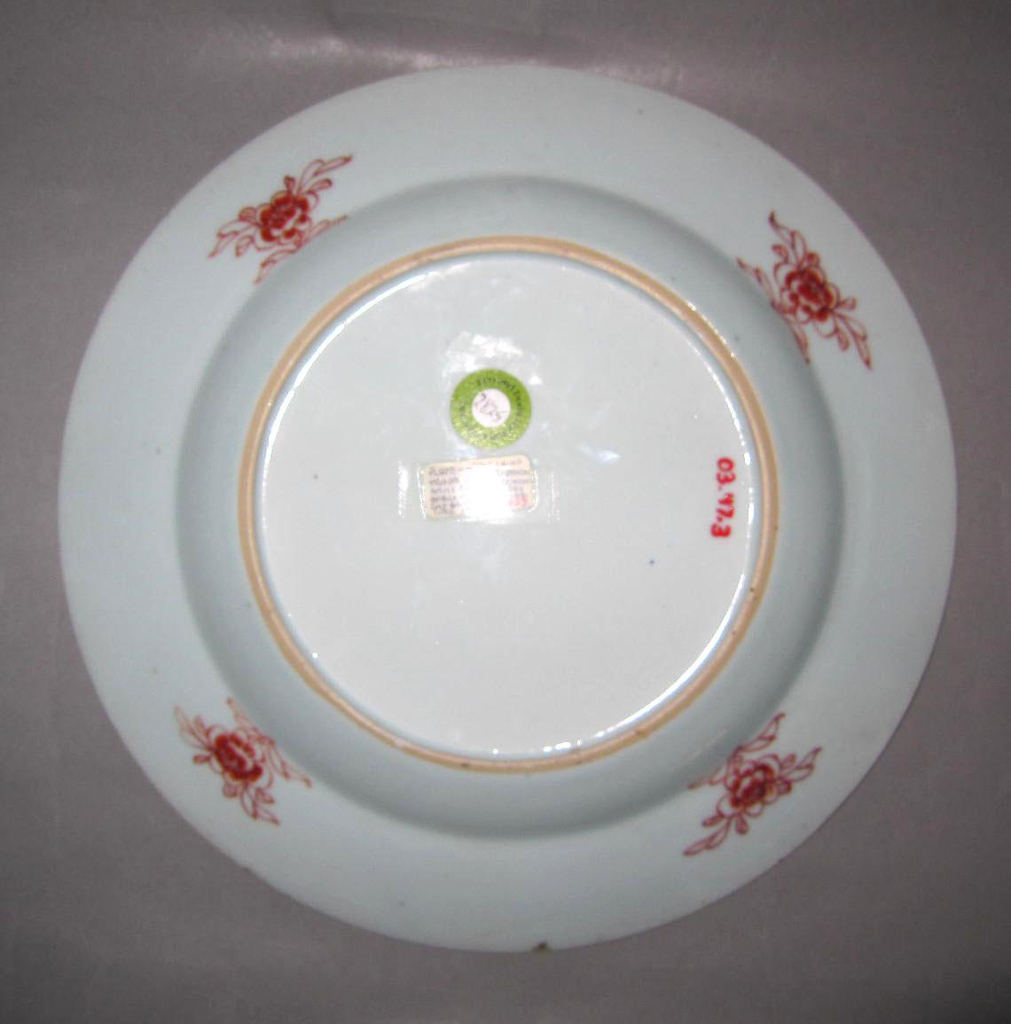 2003.0047.003 Porcelain plate underside