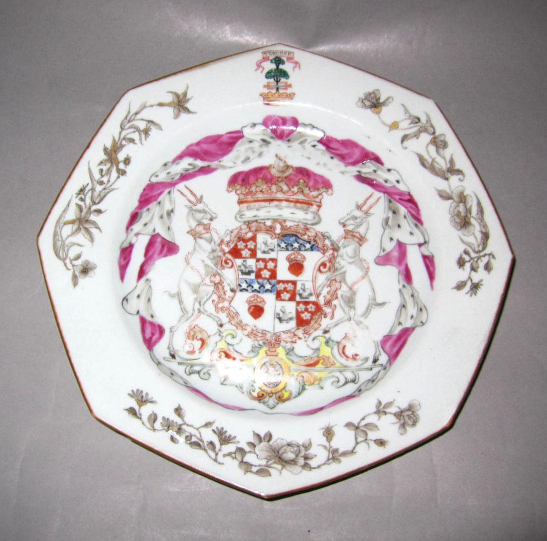 2003.0047.007 Porcelain plate