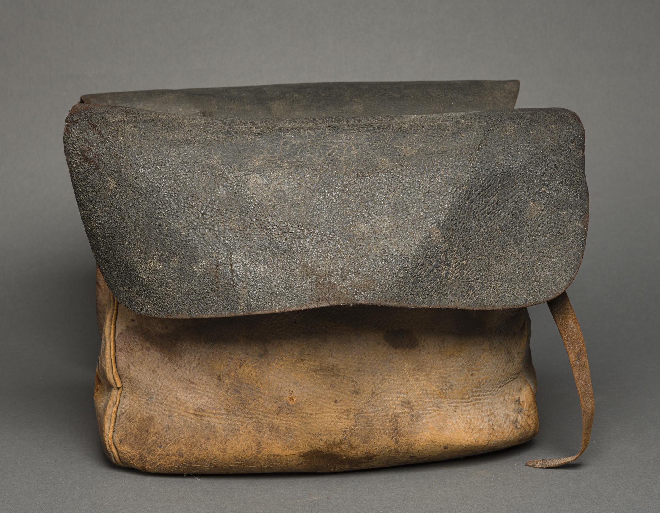 2003.0056 Bag, view 5