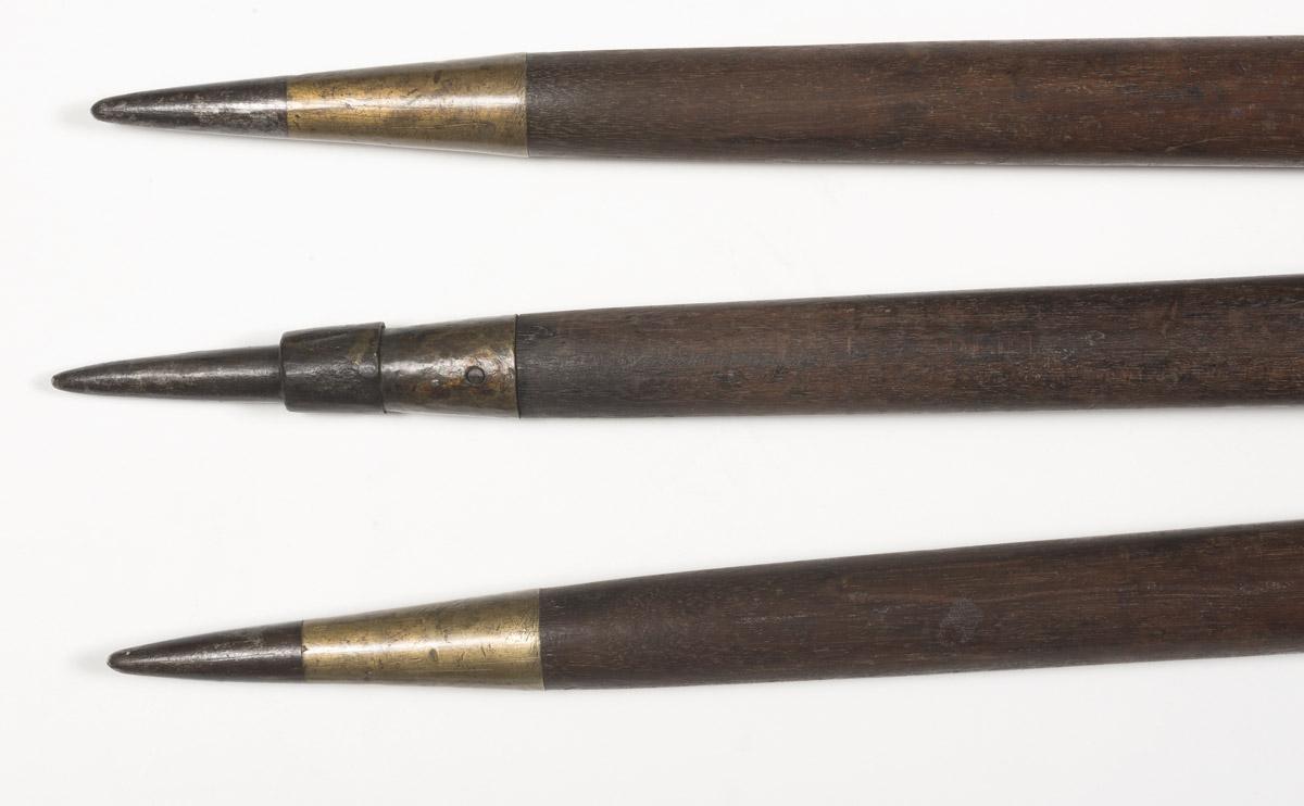 2003.0058 Tripod (leg detail)