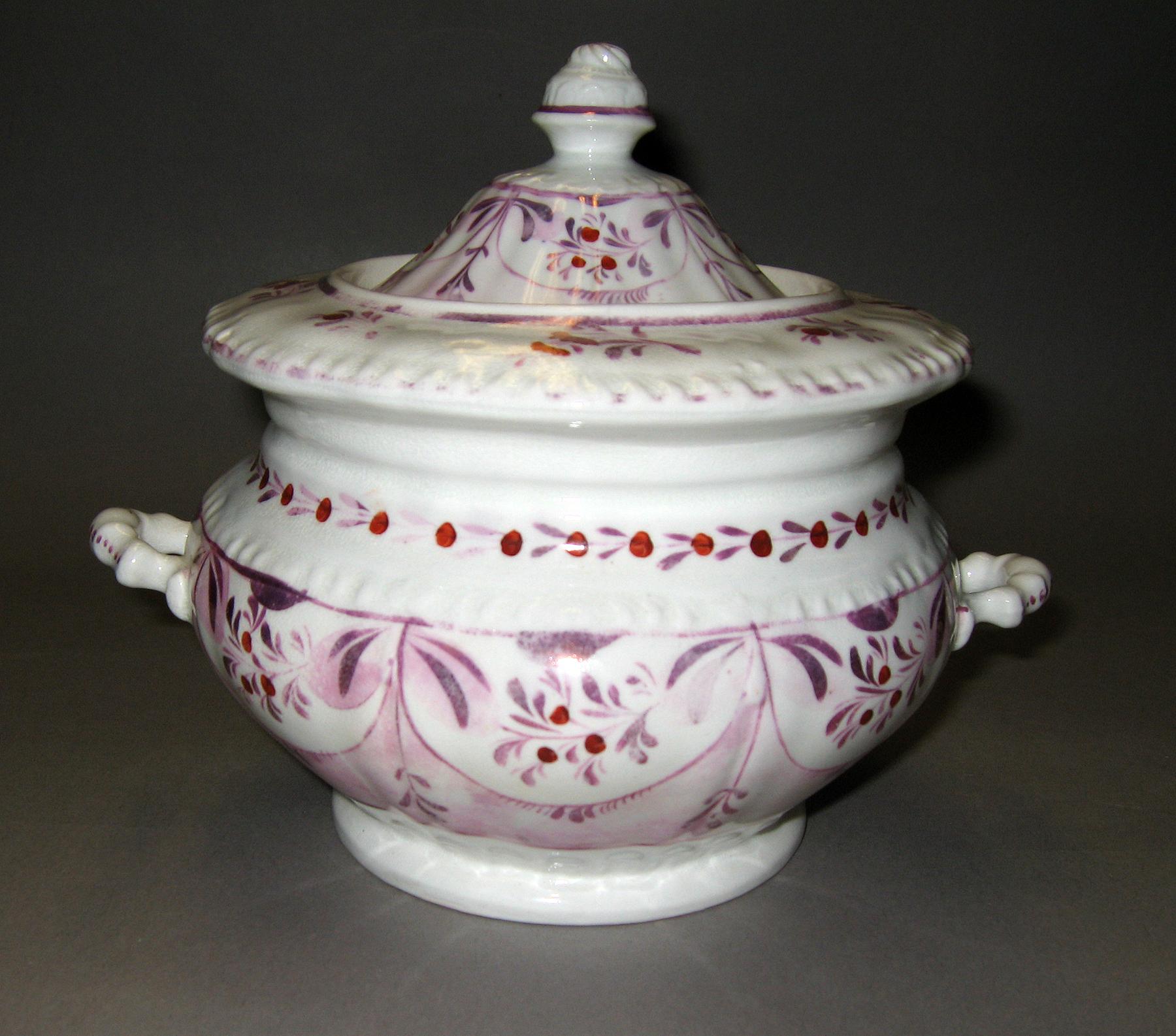 2004.0018.001.002 A, B Sugar bowl