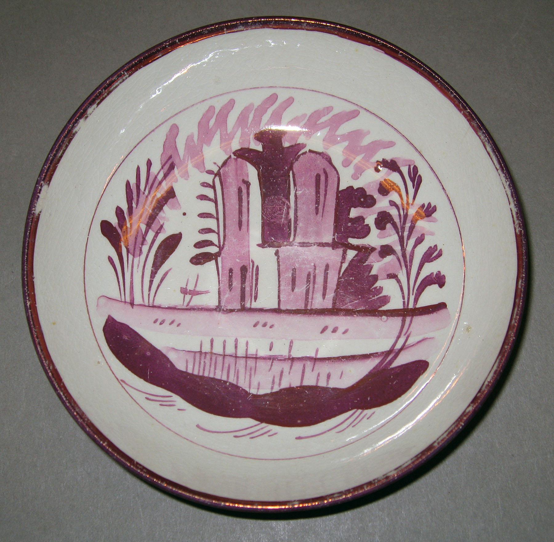 2004.0018.002 B Lusterware saucer