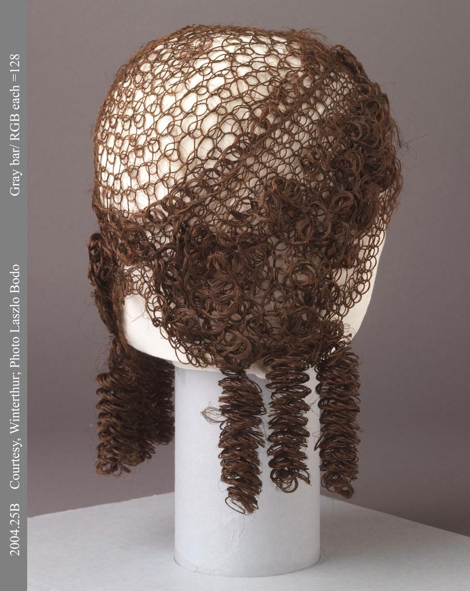2004.0025 False hair cap (view 2)