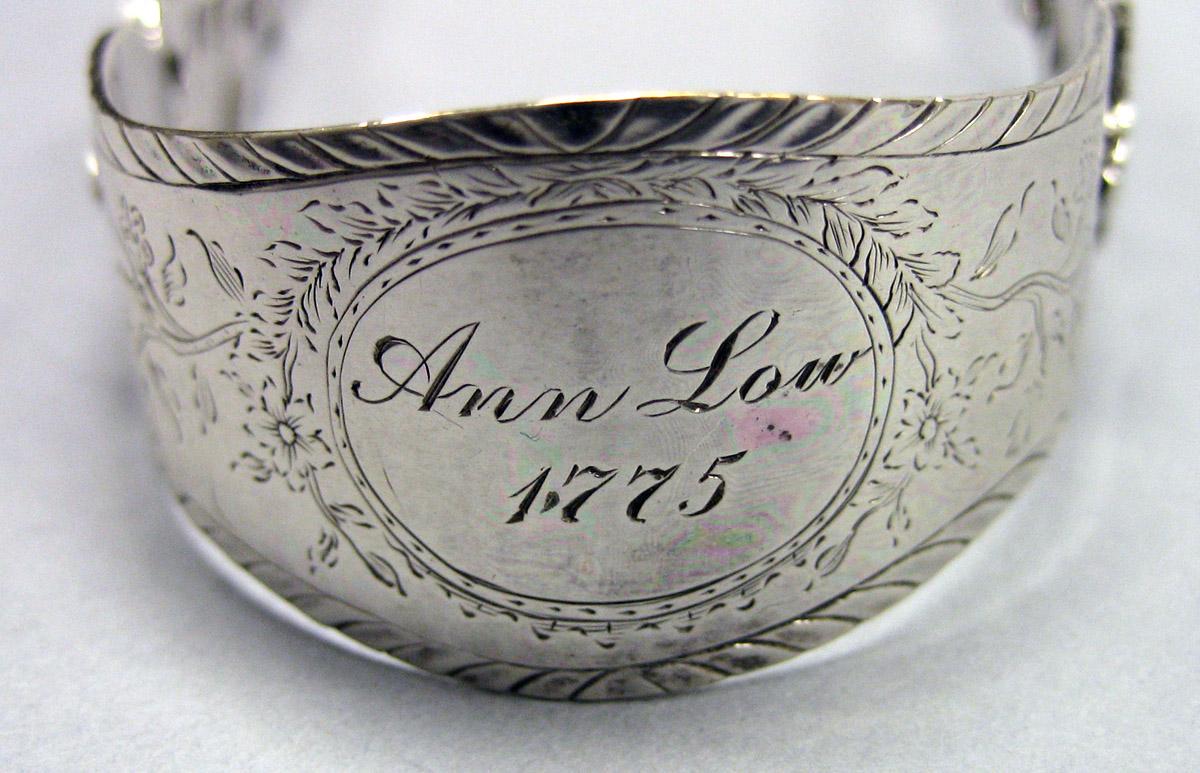 2004.0032 Silver Tongs engraving 1