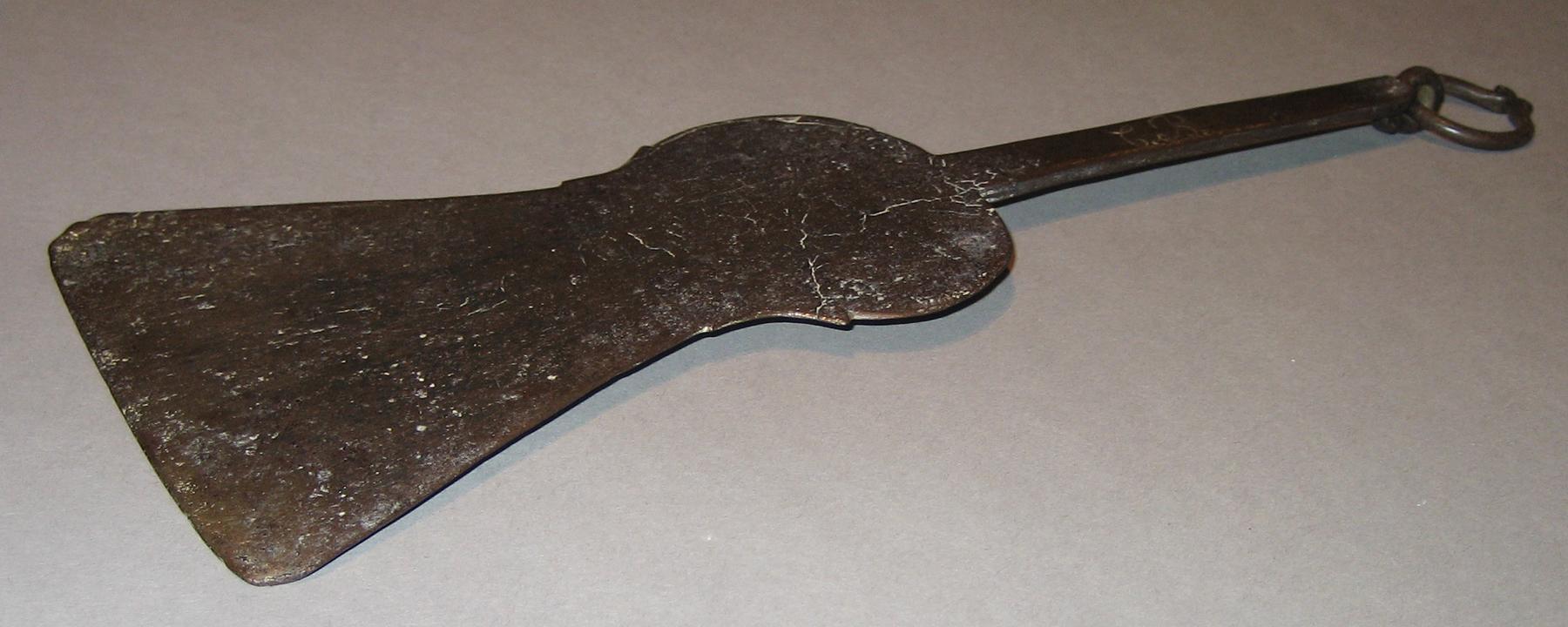 2004.0036 Spatula