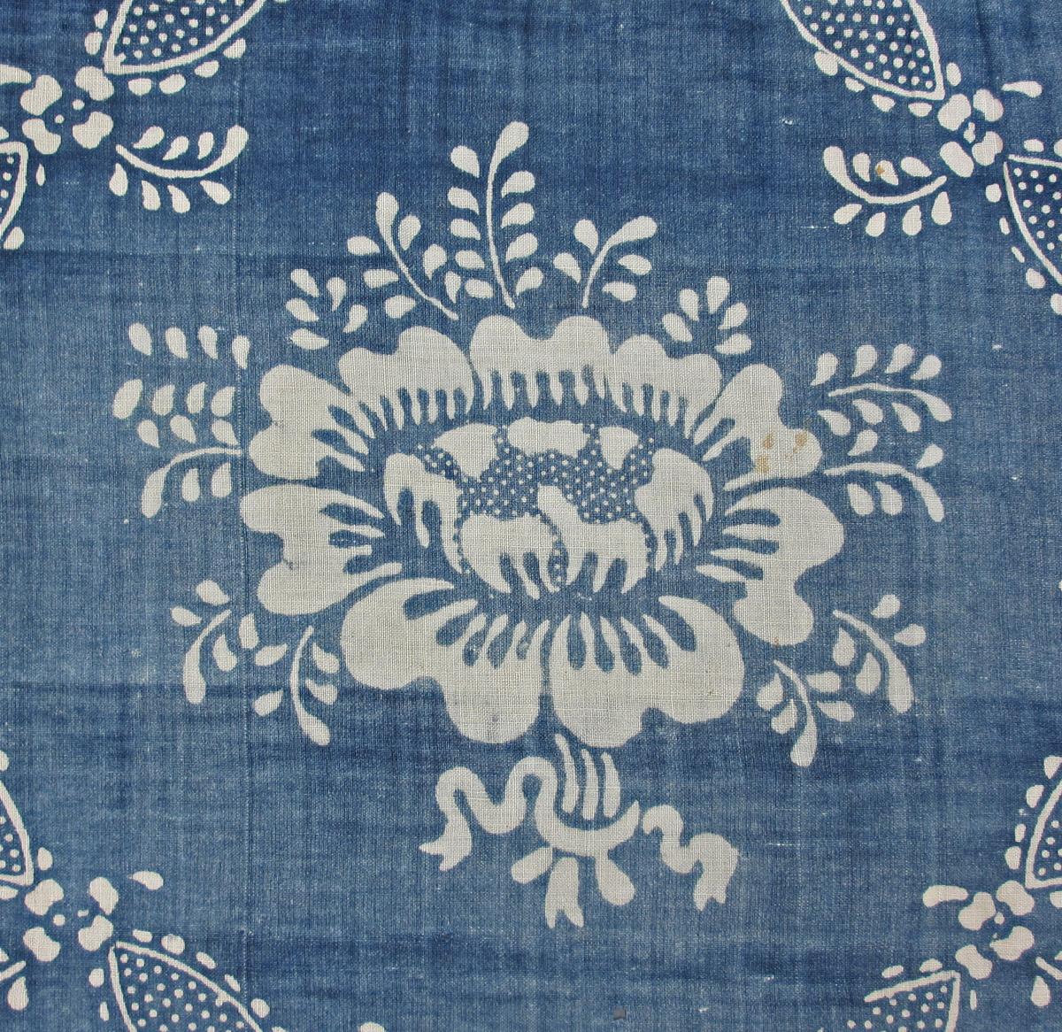2004.0040.002 textile, printed detail