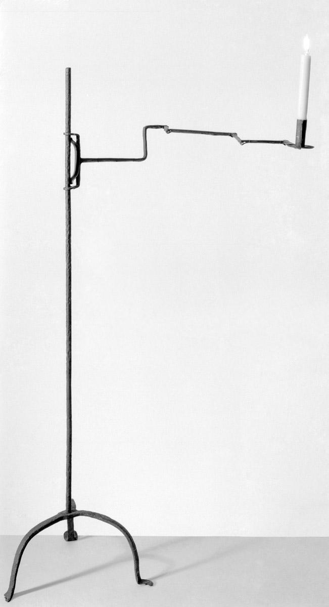 1958.1045 Candlestand