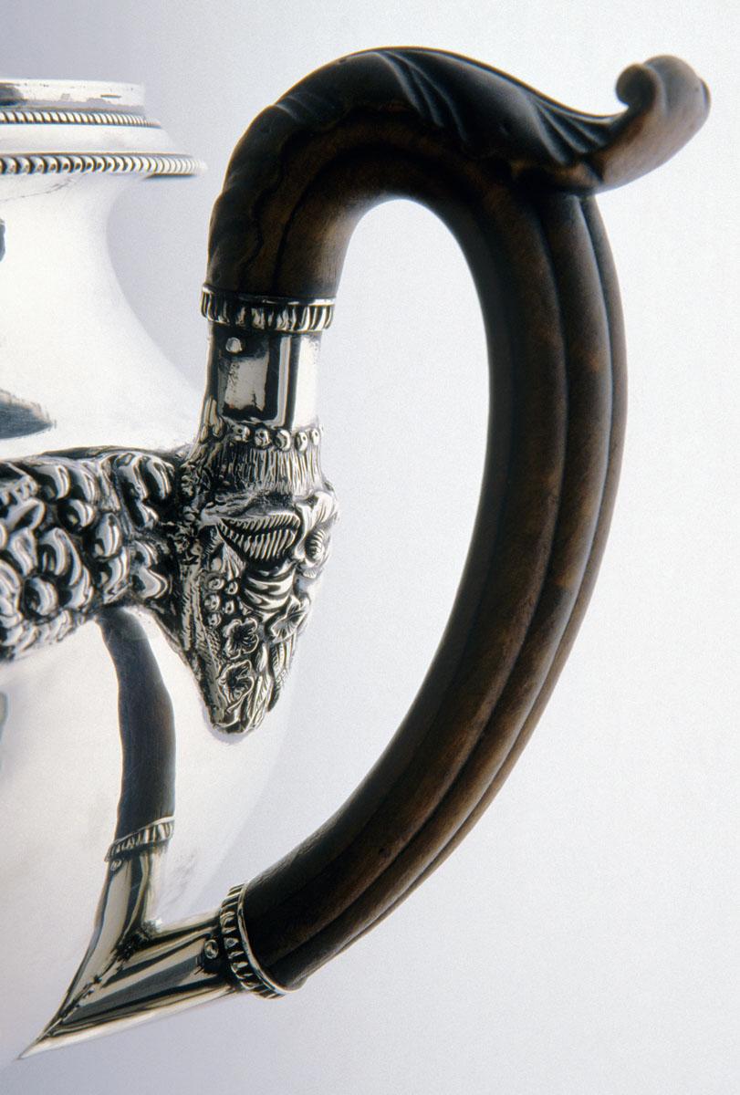 2004.0045.001 Coffee Pot, detail 1