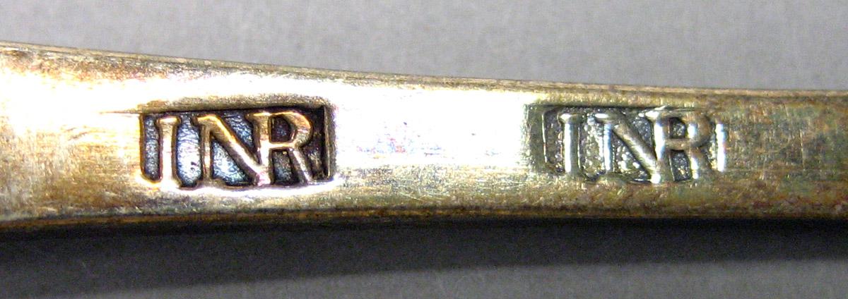 2004.0045.006.001 Silver Spoon mark