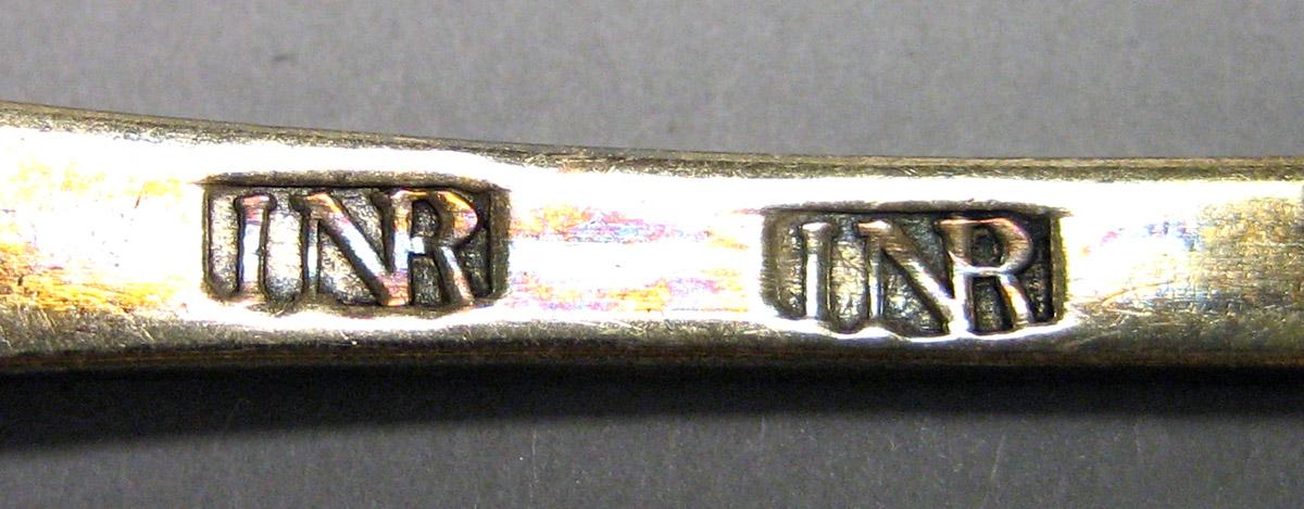2004.0045.006.003 Silver Spoon mark