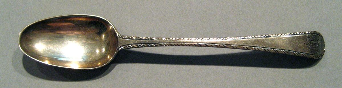 2004.0045.006.005 Silver Spoon upper surface
