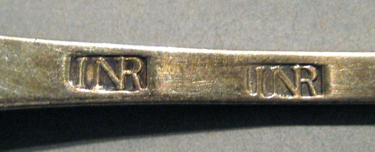 2004.0045.006.005 Silver Spoon mark