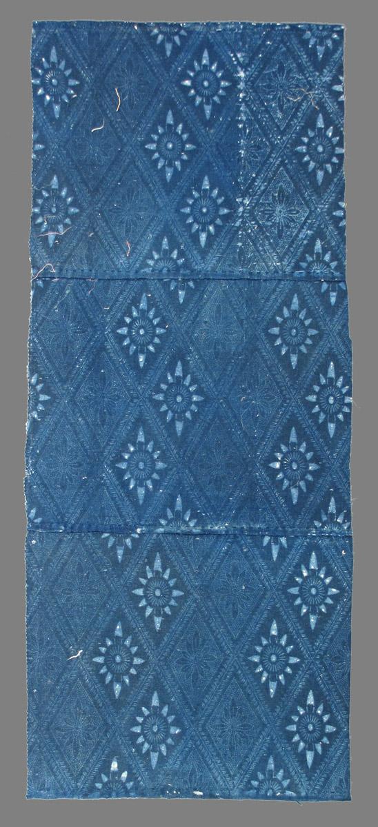 2004.0048.003 textile, printed reverse