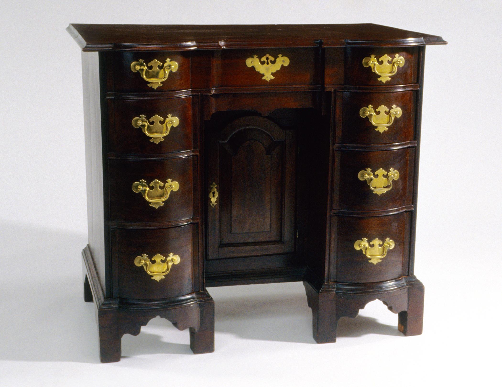 2004.0049.003 Table