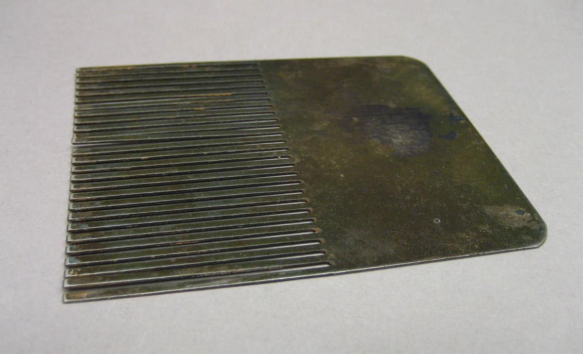 2004.0050 G Graining comb