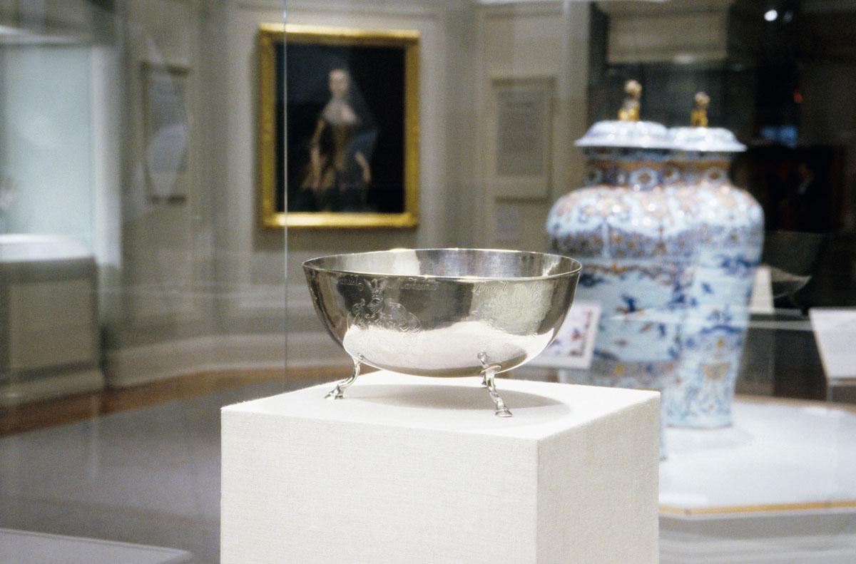 2004.0052 Punch Bowl, view 2