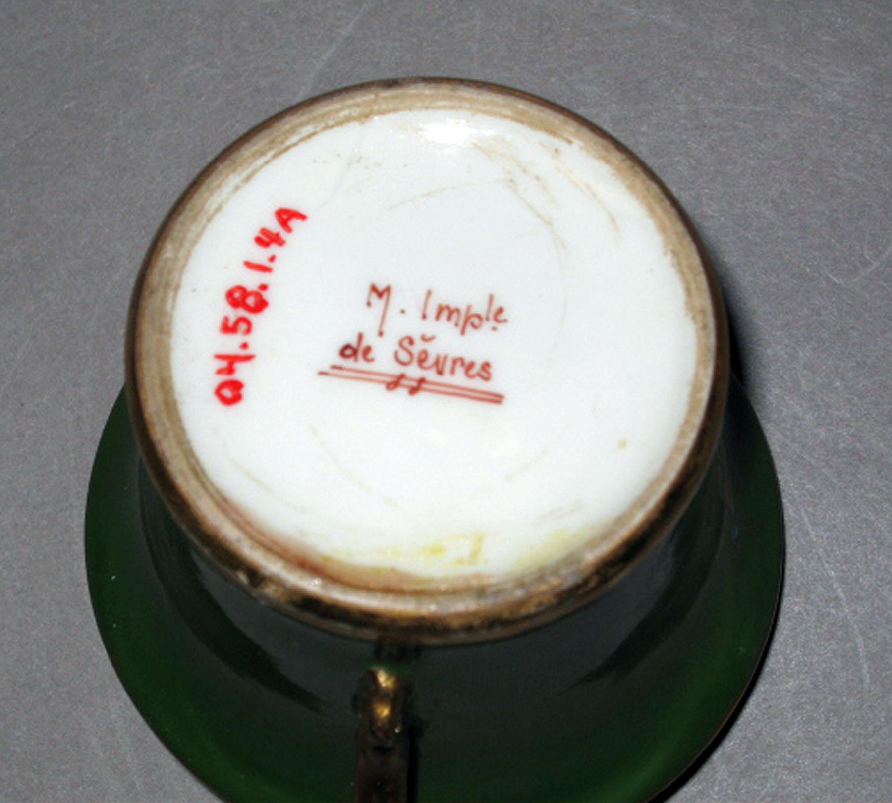 2004.0058.001.004 A Sèvres porcelain cup (underside)