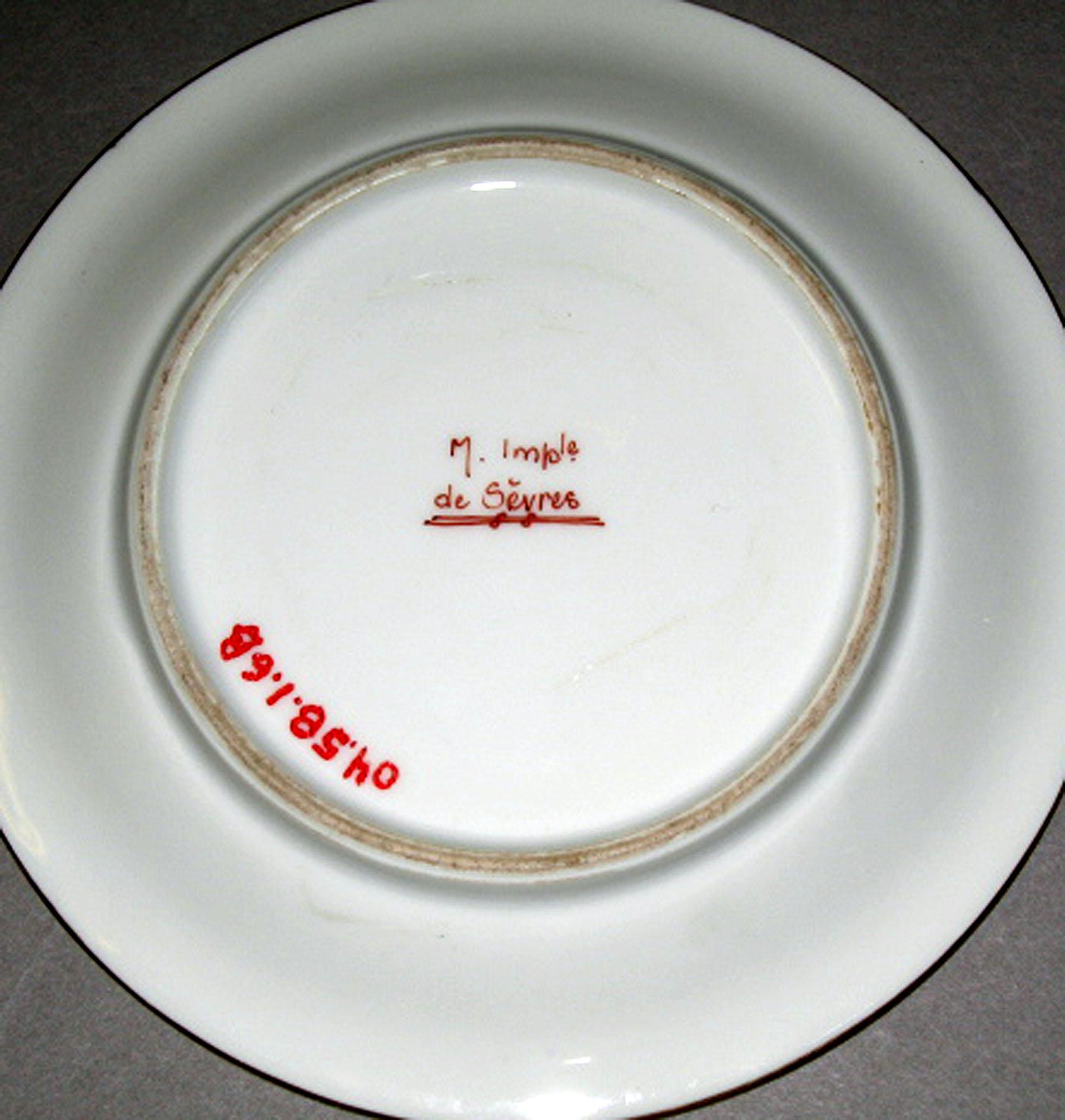 2004.0058.001.006 B Sèvres porcelain saucer (underside)