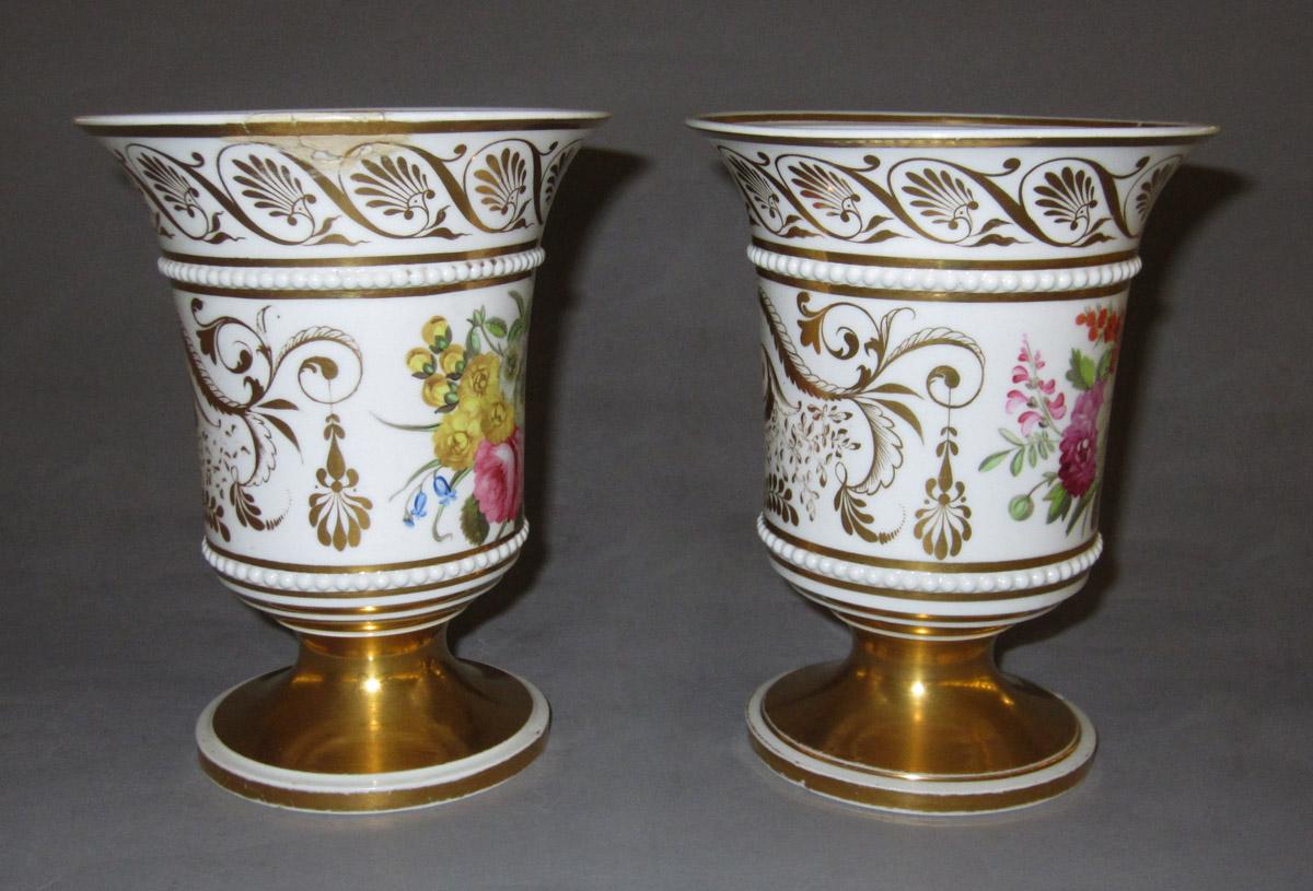 2004.0058.005.001 & 002 Vases - view 2