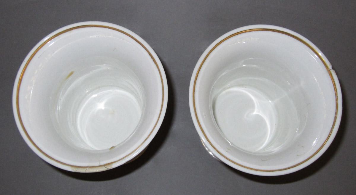 2004.0058.005.001 & 002 Vases - top view