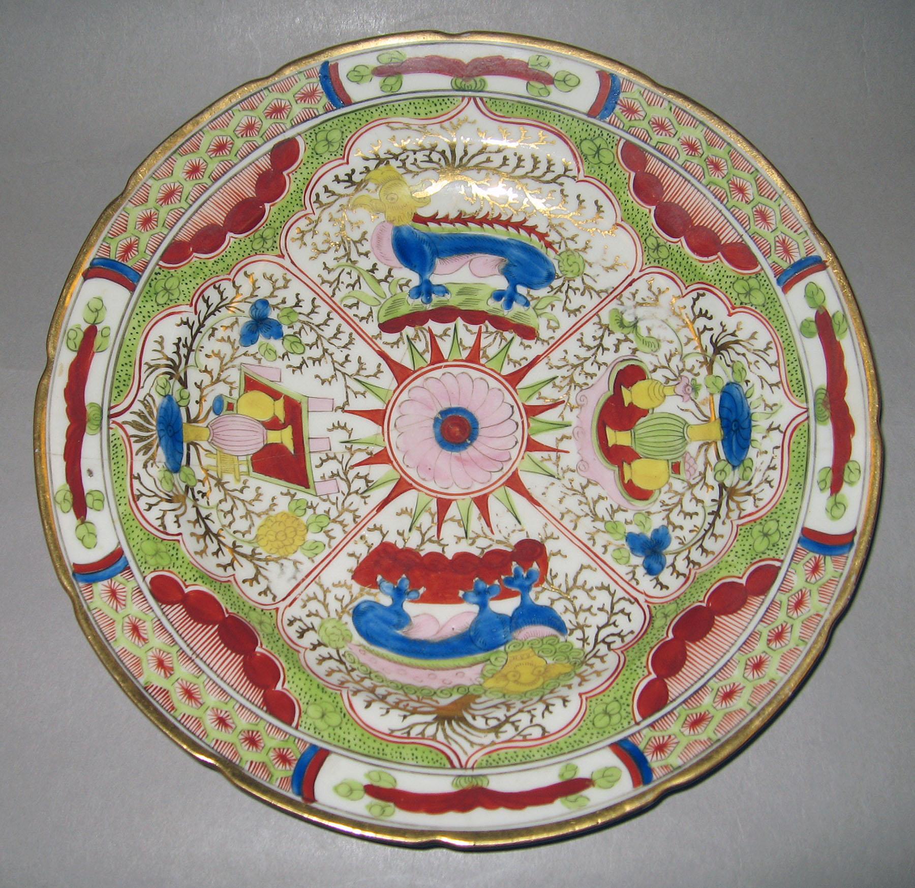 2004.0058.007 Bone-china plate