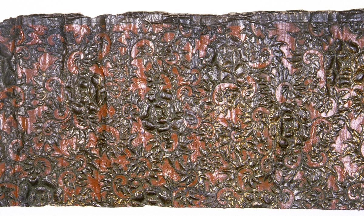2004.0061 Wall Covering, Wallpaper Fragment