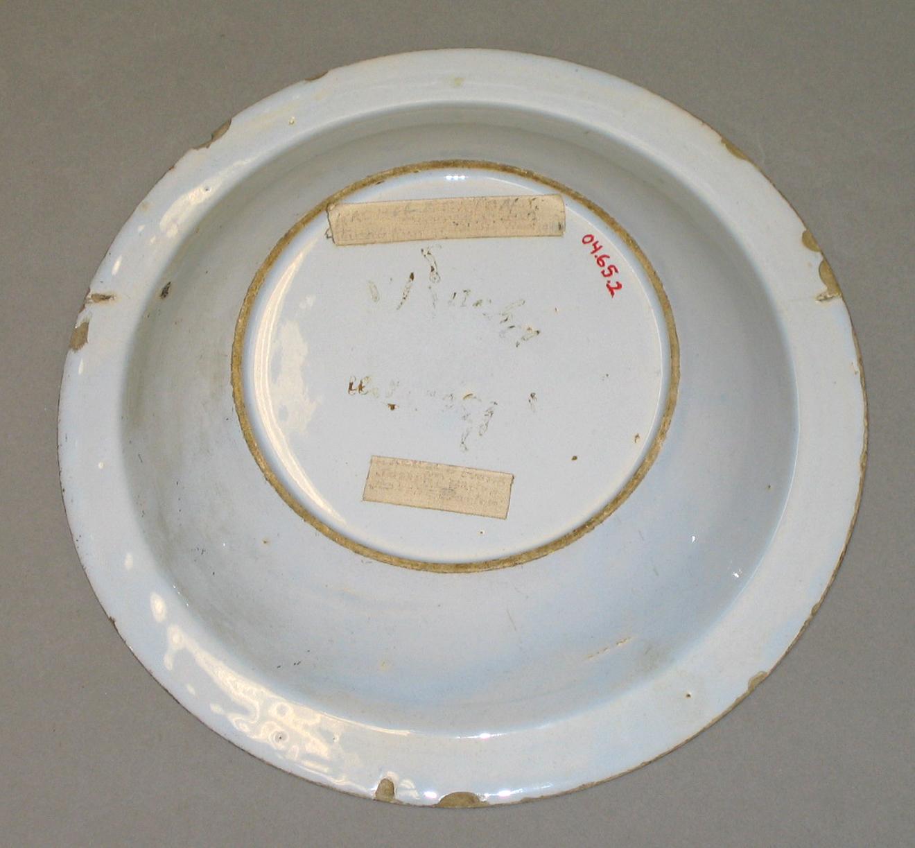 2004.0065.002 Delft soup plate (back)