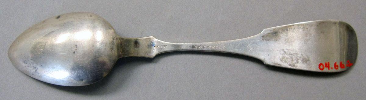 2004.0066.002 teaspoon underside