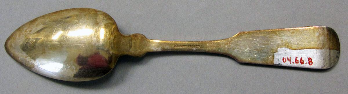 2004.0066.008 teaspoon underside