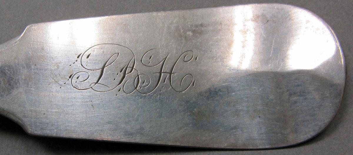 2004.0066.015 teaspoon engraving