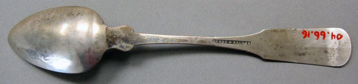 2004.0066.016 teaspoon underside