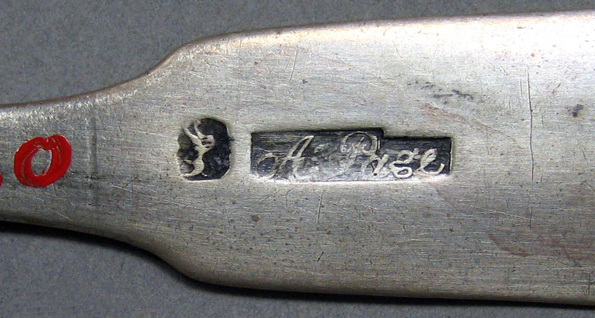 2004.0066.024 Silver Spoon mark