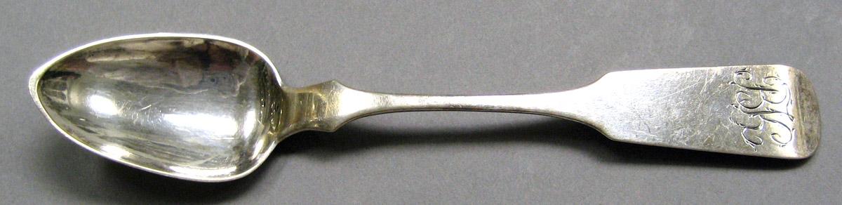 2004.0066.025 Silver Spoon upper surface
