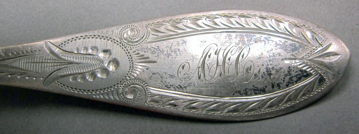 2004.0066.039 teaspoon handle w engraving