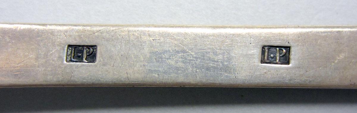 2004.0066.060 Silver Spoon marks