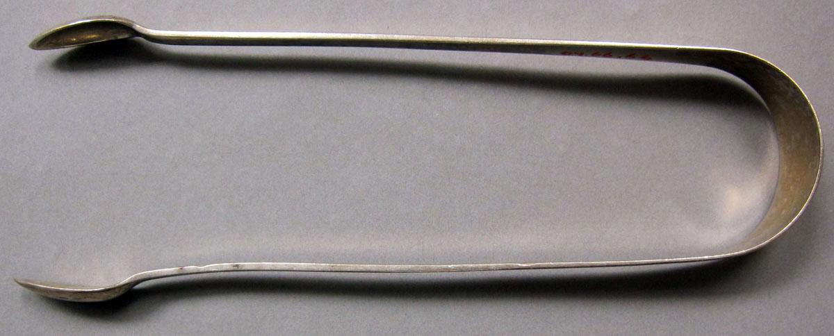 2004.0066.066 tongs profile view