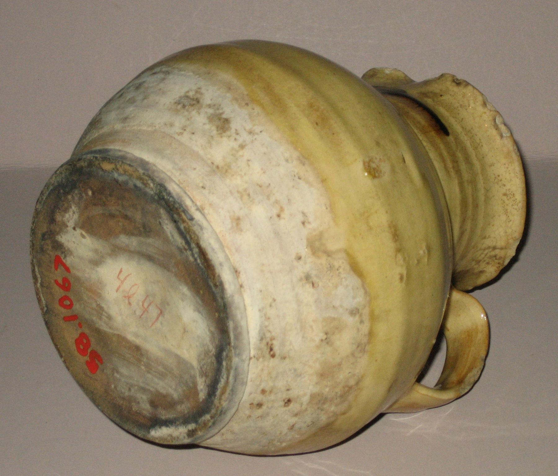 1958.1067 Slipware jug (bottom)