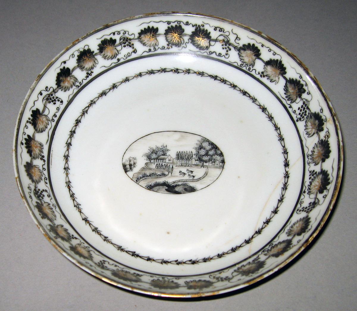 2004.0072 Porcelain Saucer