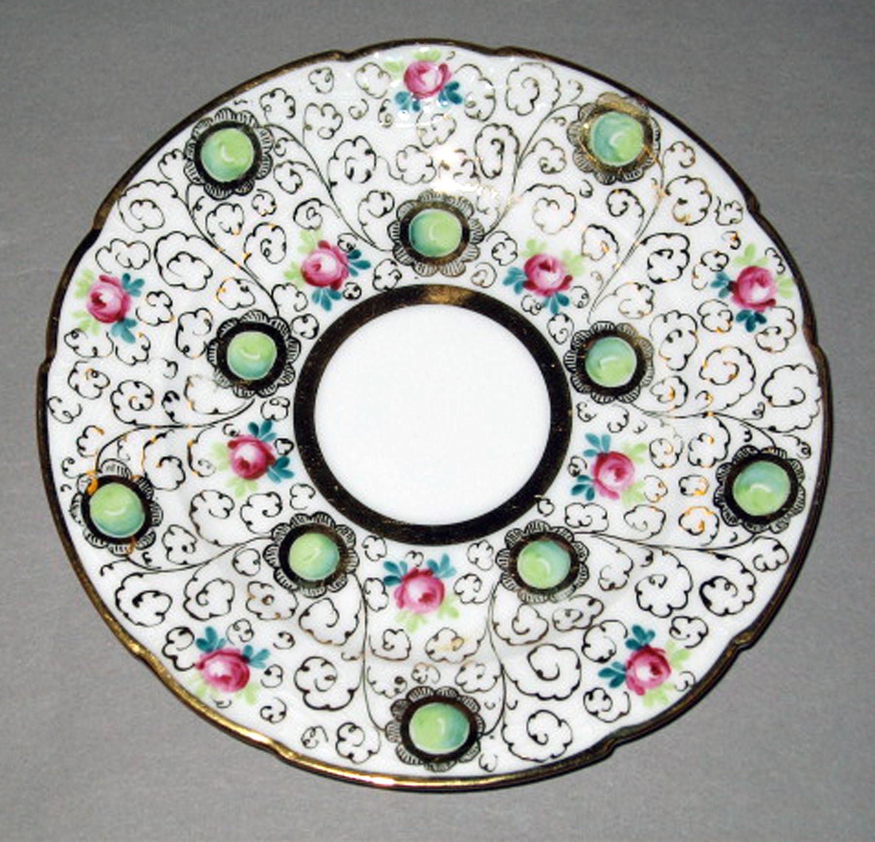 2004.0073.001.006 Aich porcelain plate