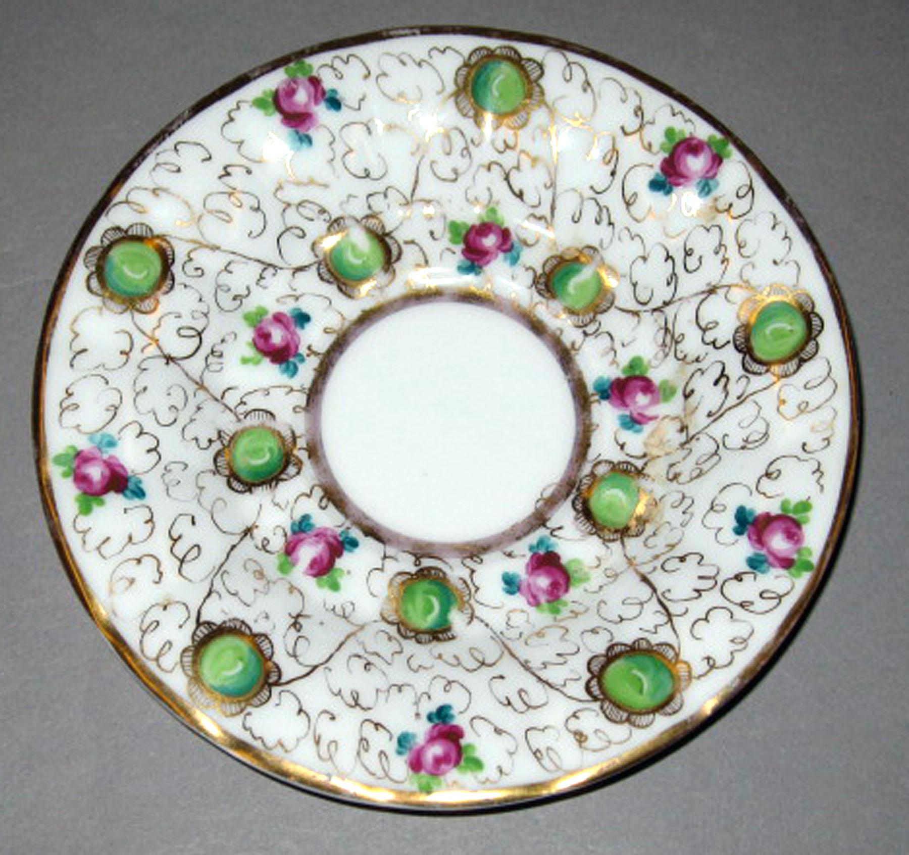 2004.0073.001.010 B Aich porcelain saucer