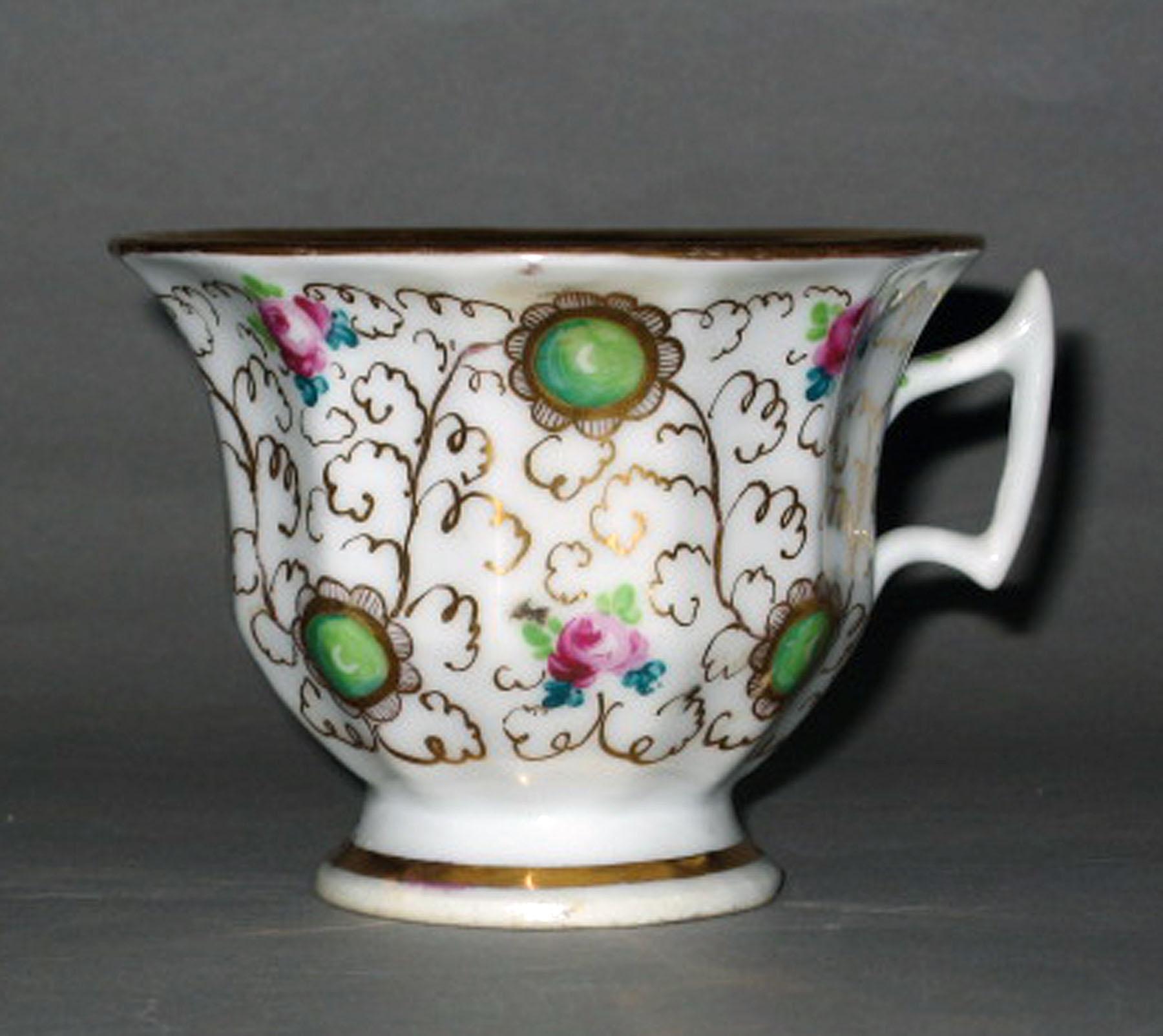 2004.0073.001.011 A Aich porcelain coffee cup