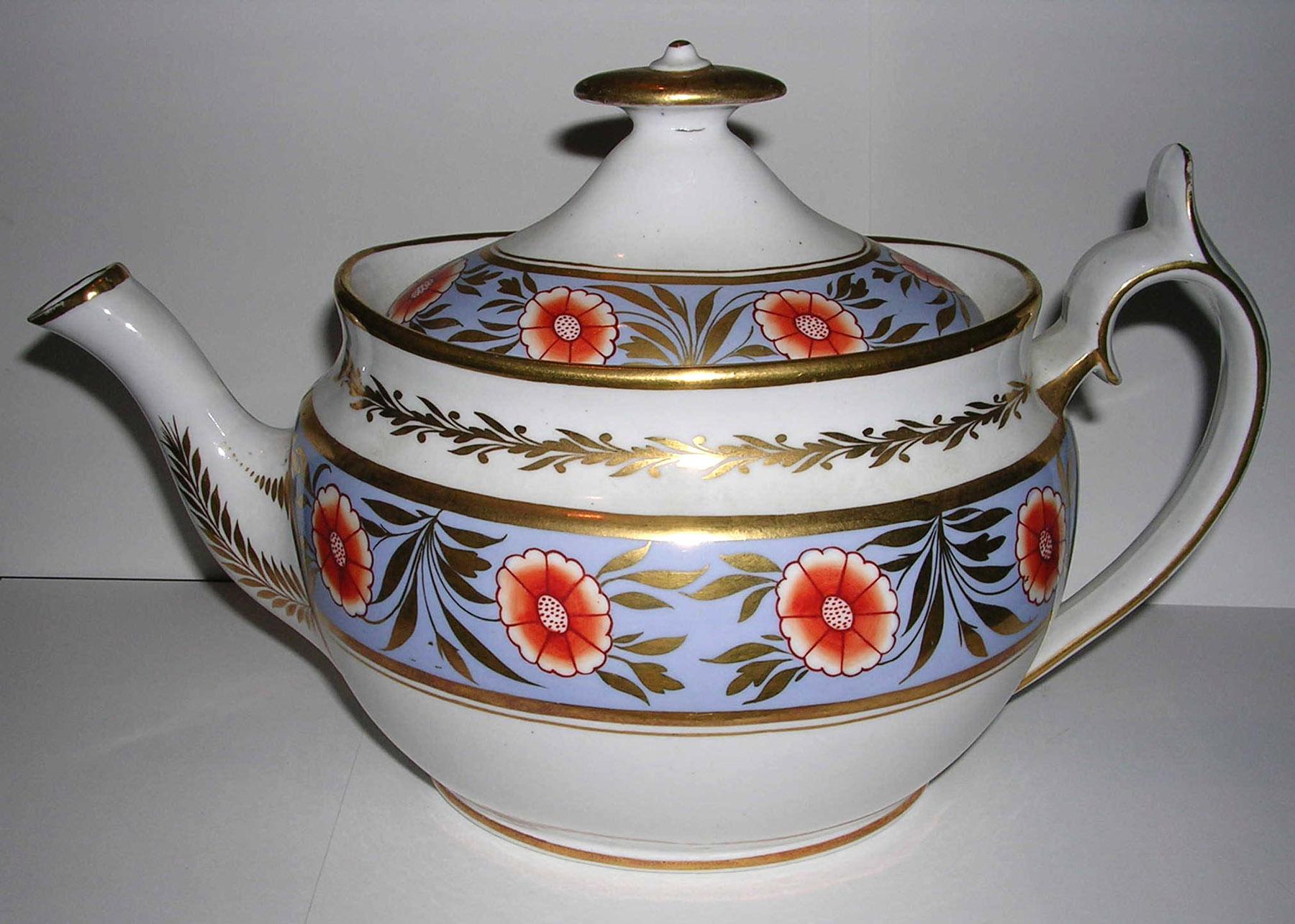 2004.0073.002.001 A, B Spode porcelain (bone china) teapot