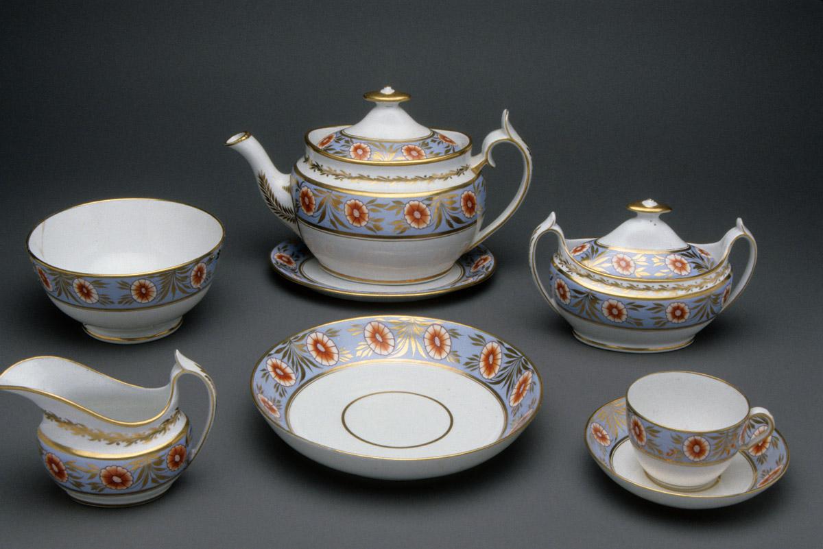2004.0073.002.001 A, B - .007 A, B Tea service