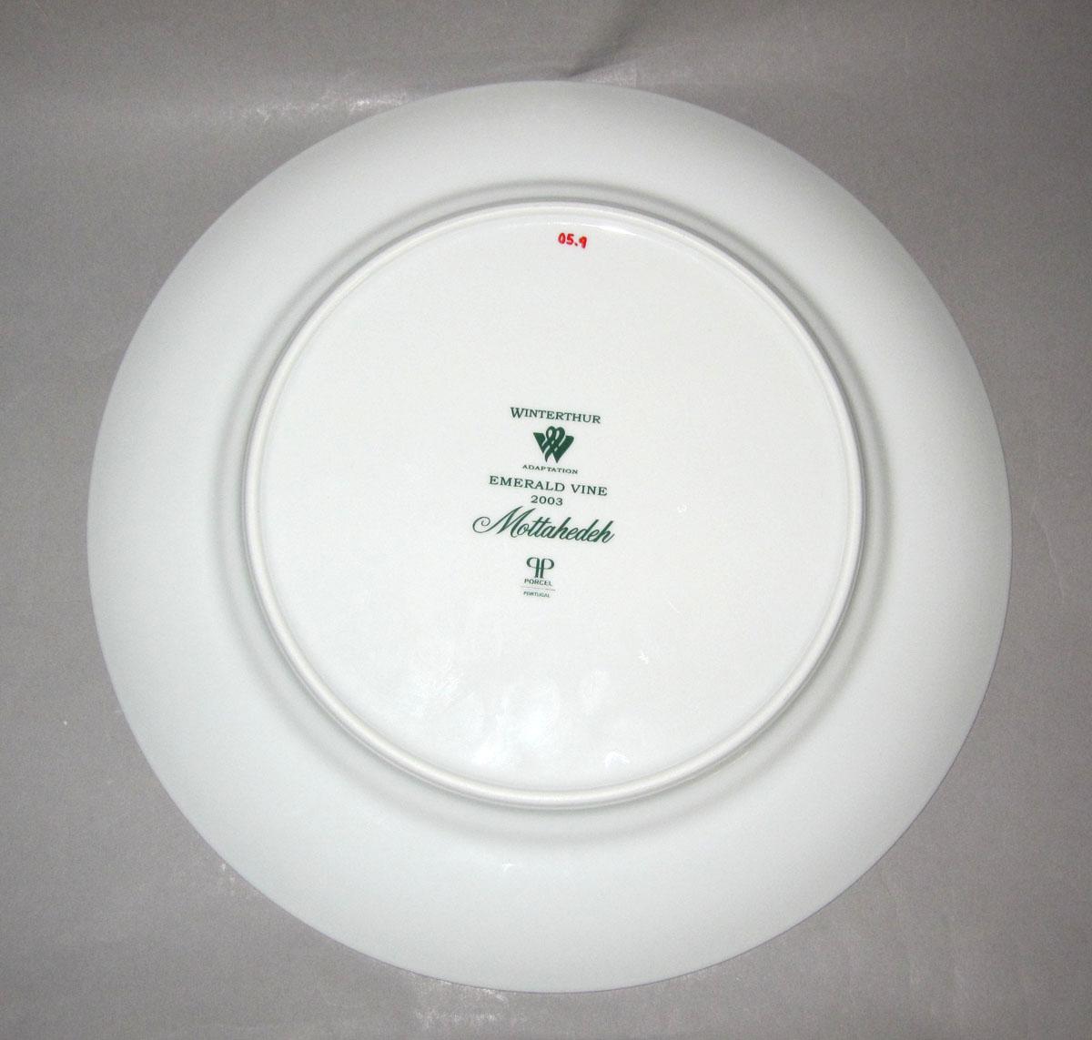 2005.0009 Porcelain plate underside