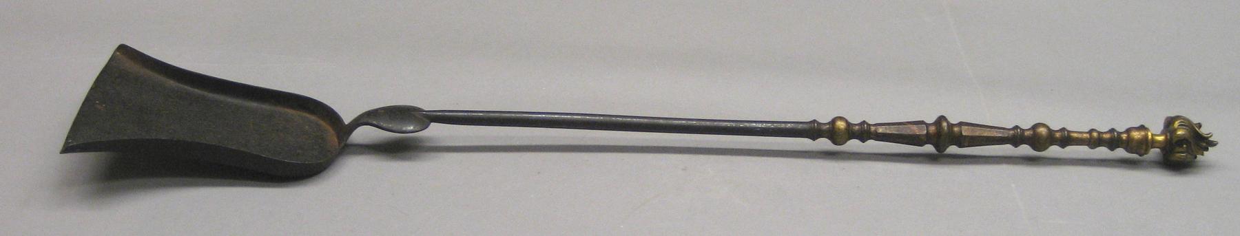 2005.0018.001 Shovel