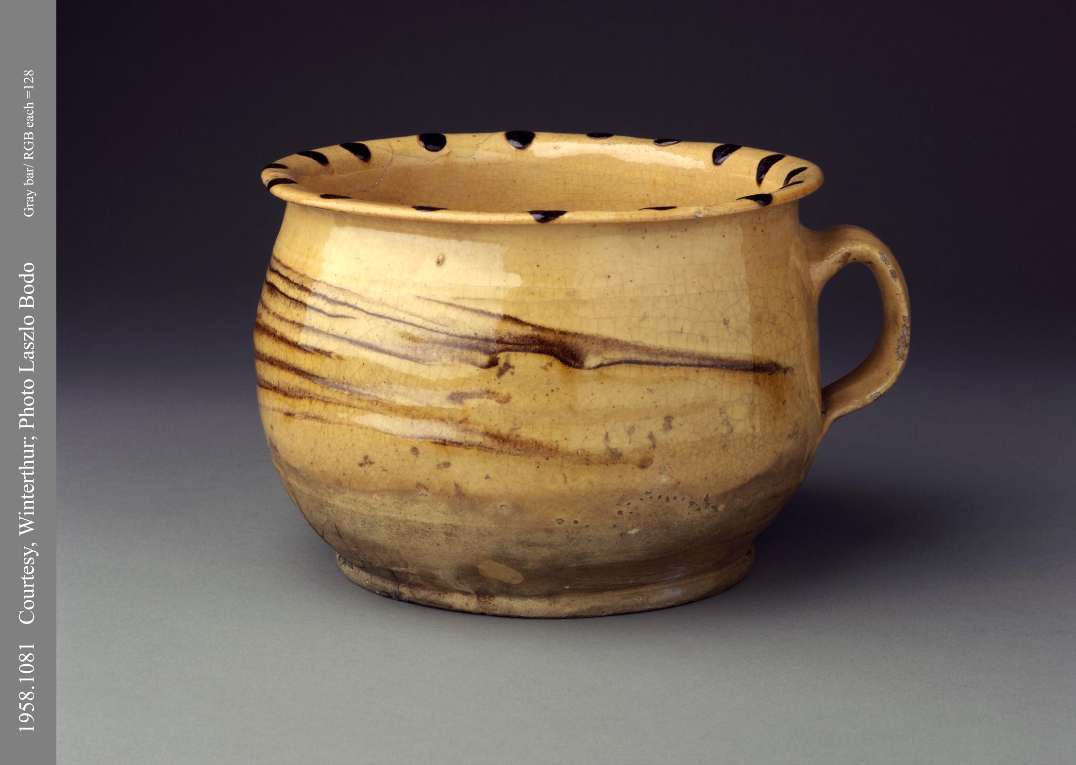 1958.1081 Chamber pot