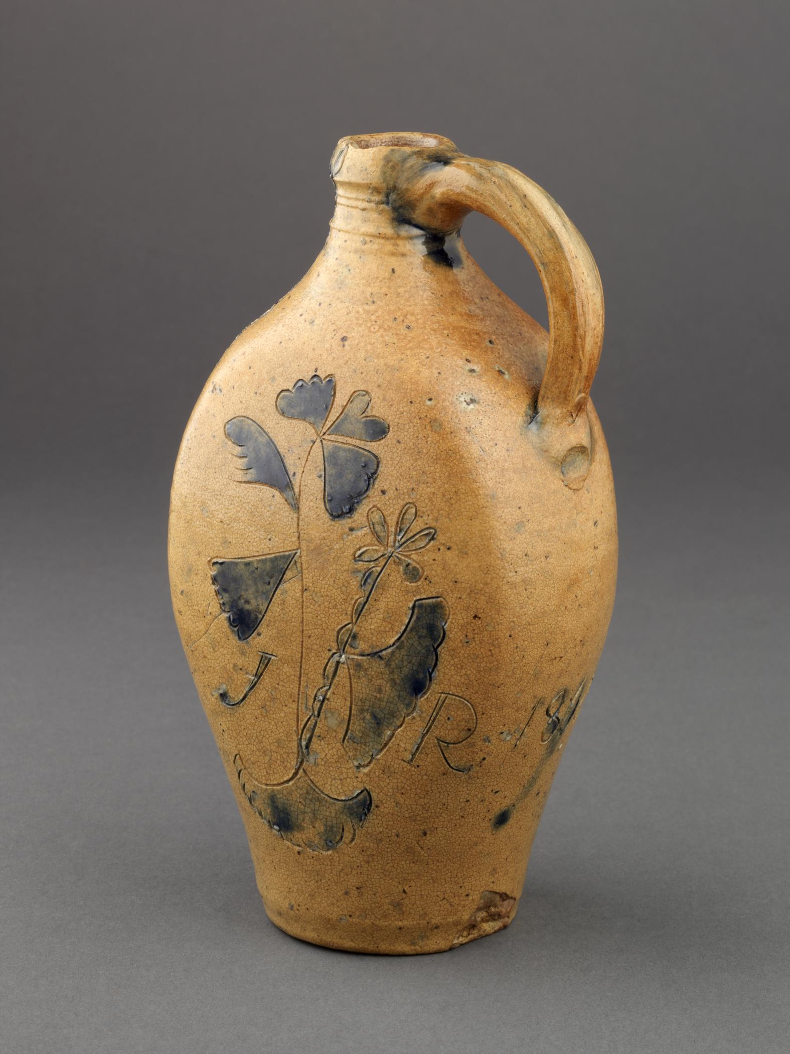 1958.1098 Flask, view 1