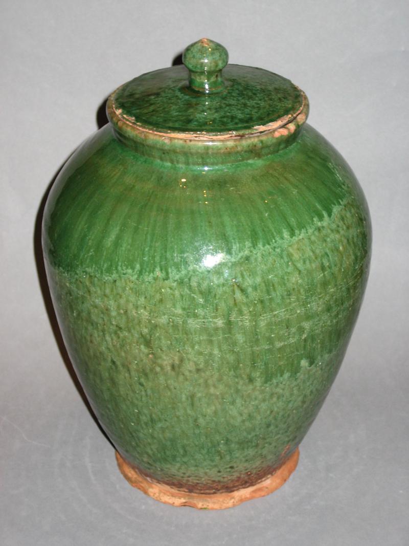 1958.1106 Jar and cover