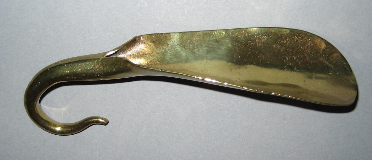 1958.1117 Boot Hook and Shoehorn