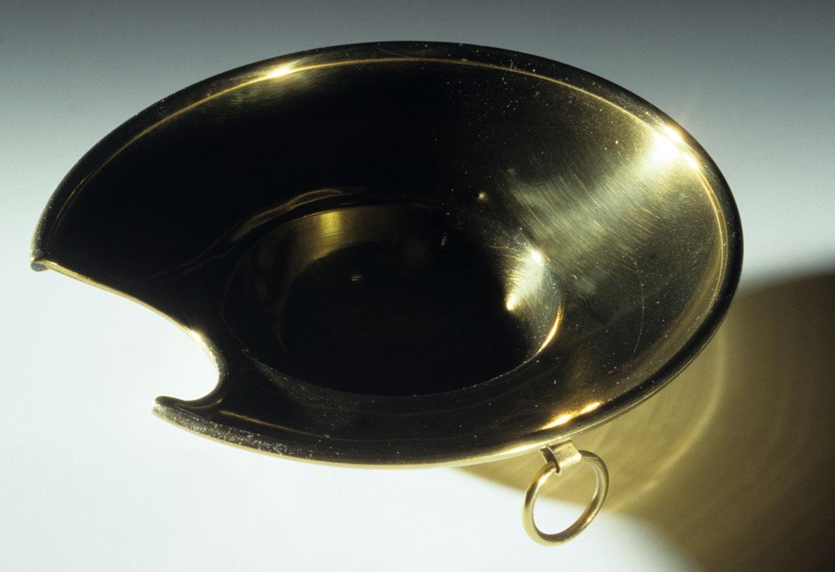 1958.1118 Shaving bowl